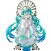 Hatsune Miku feat Yoneyama Mai PVC Statue im Maßstab 1/7 aus der Character Vocal Series 01. Ca. 34 cm groß, als Göttin mit Pflanzen-Basis, transluzenten Twintails und Perlmutt-Bemalung